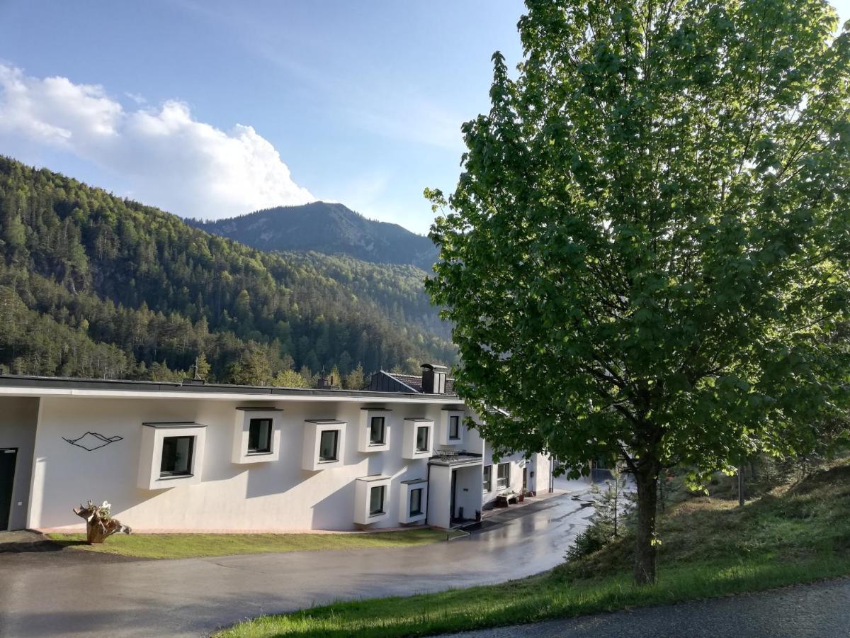 Hotel Garni Isarlodge Wiesenhof Scharnitz Exterior photo