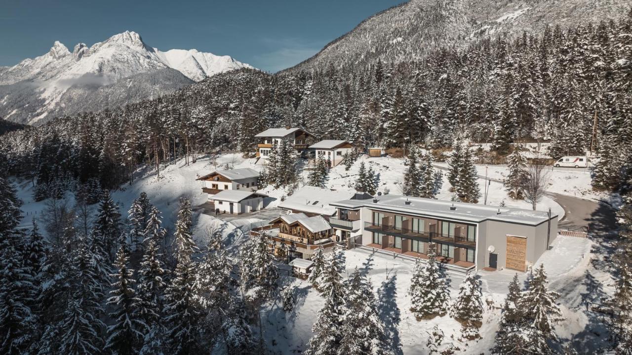 Hotel Garni Isarlodge Wiesenhof Scharnitz Exterior photo